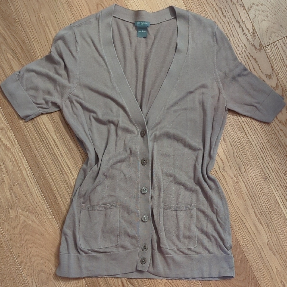 3/$15 Ann Taylor Cardigan